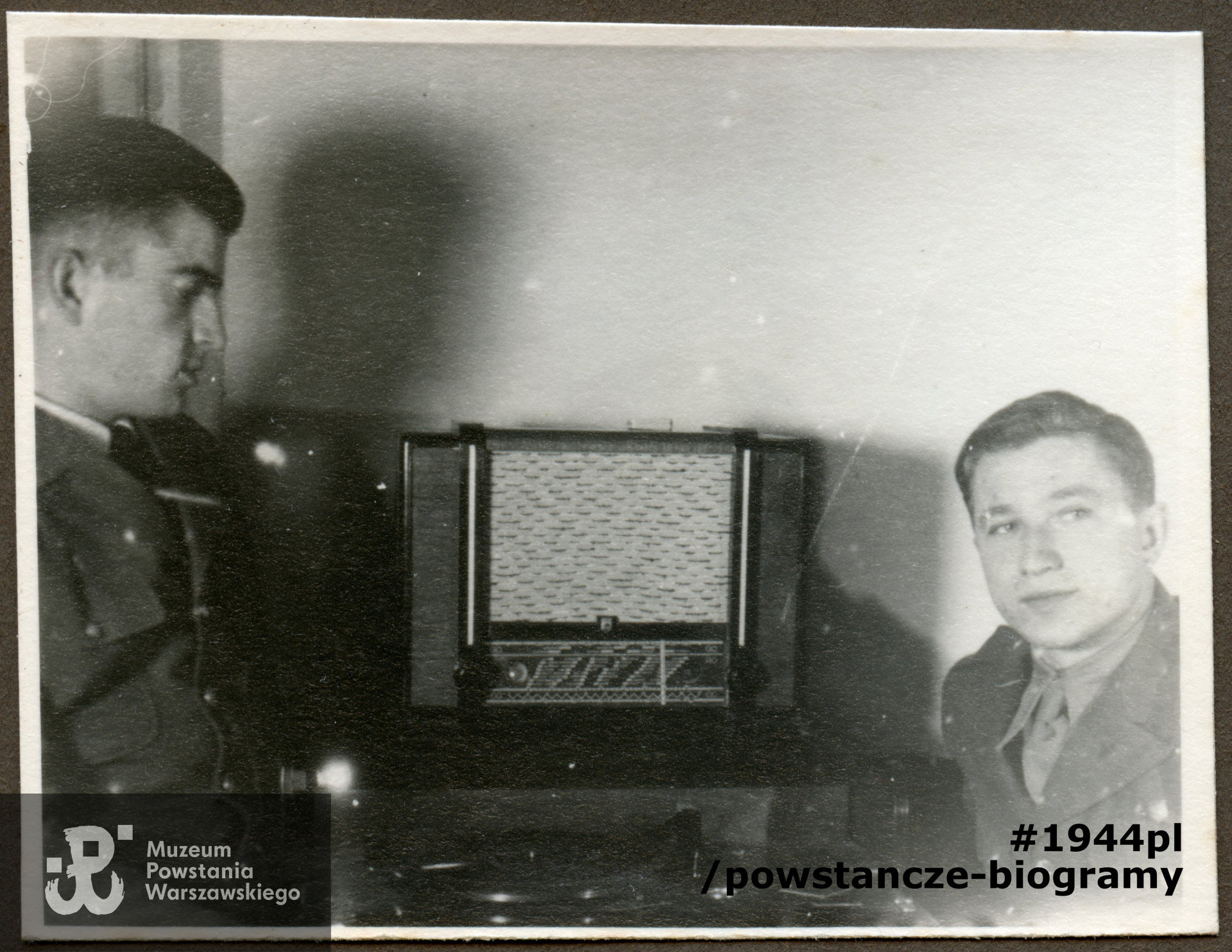 Jan Stefaniak i Lech Sedlaczek - jesień 1945 r.  Fot. z archiwum rodzinnego p. Lecha Sedlaczka ps. Hak