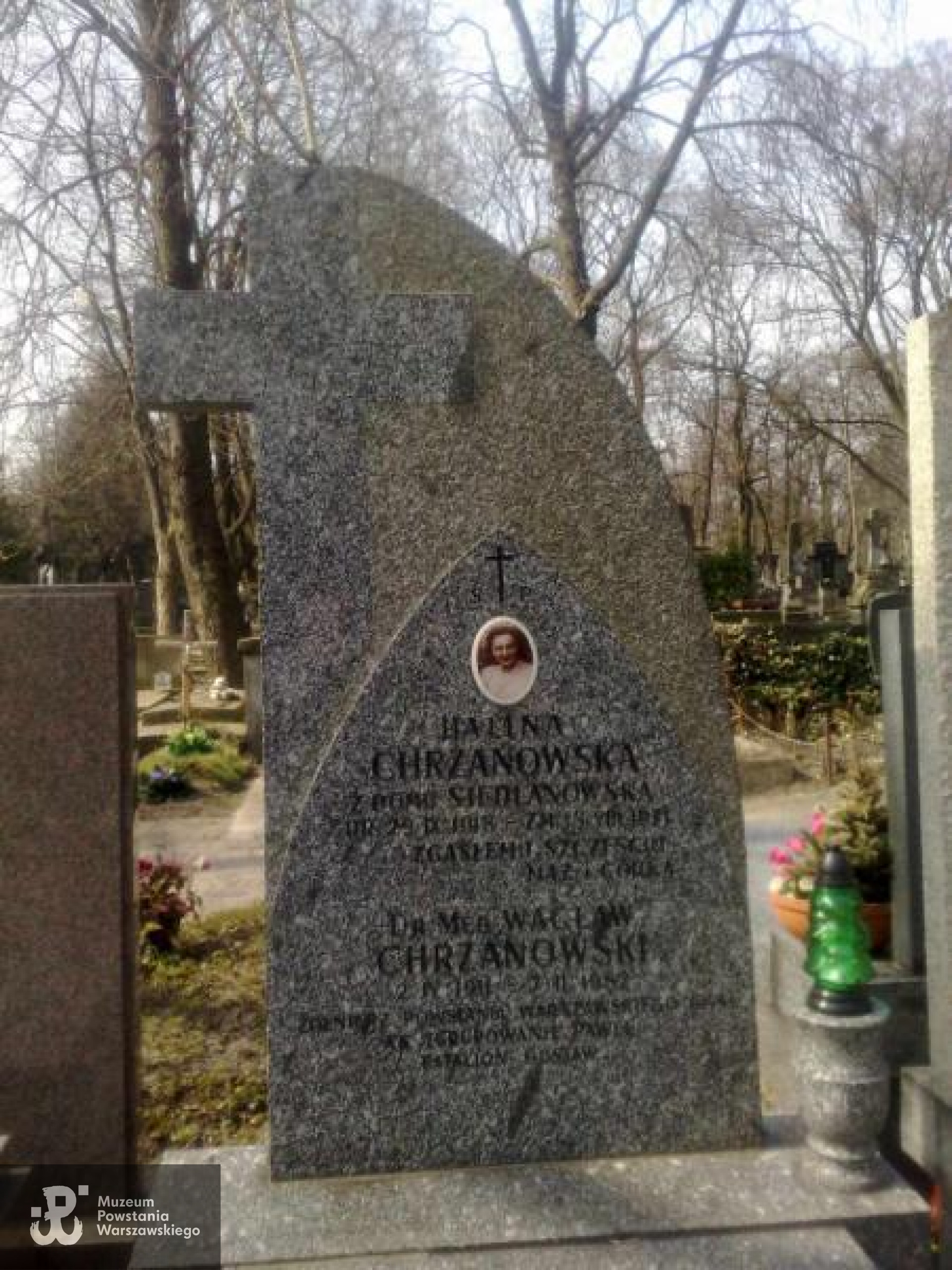 Fot. Warszawskie Zabytkowe Pomniki Nagrobne:  <i>cmentarze.um.warszawa.pl</i>