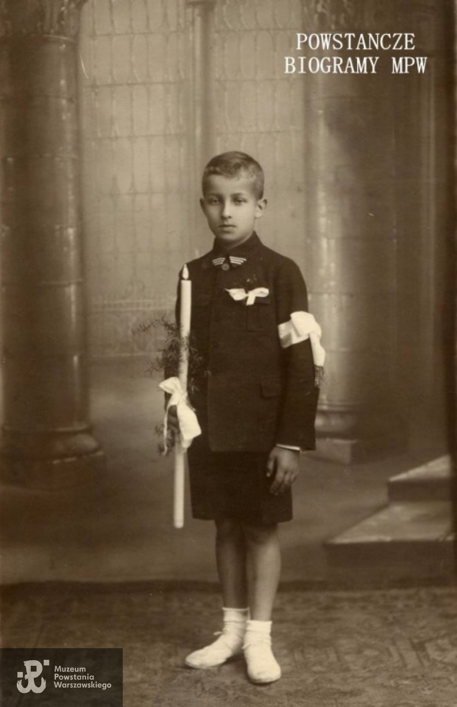 Bogdan Dąbrowski - w dniu I. Komunii świętej. Fot. z archiwum rodzinnego udostępnione przez p. Annę i Andrzeja Dąbrowskich.