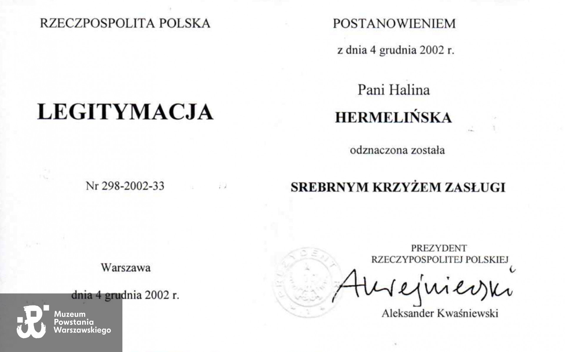 Legitymacja odznaczeniowa - Srebrny Krzyż Zasługi. Ze zbiorów rodzinnych, skan udostępnił p. Jerzy Hermeliński.