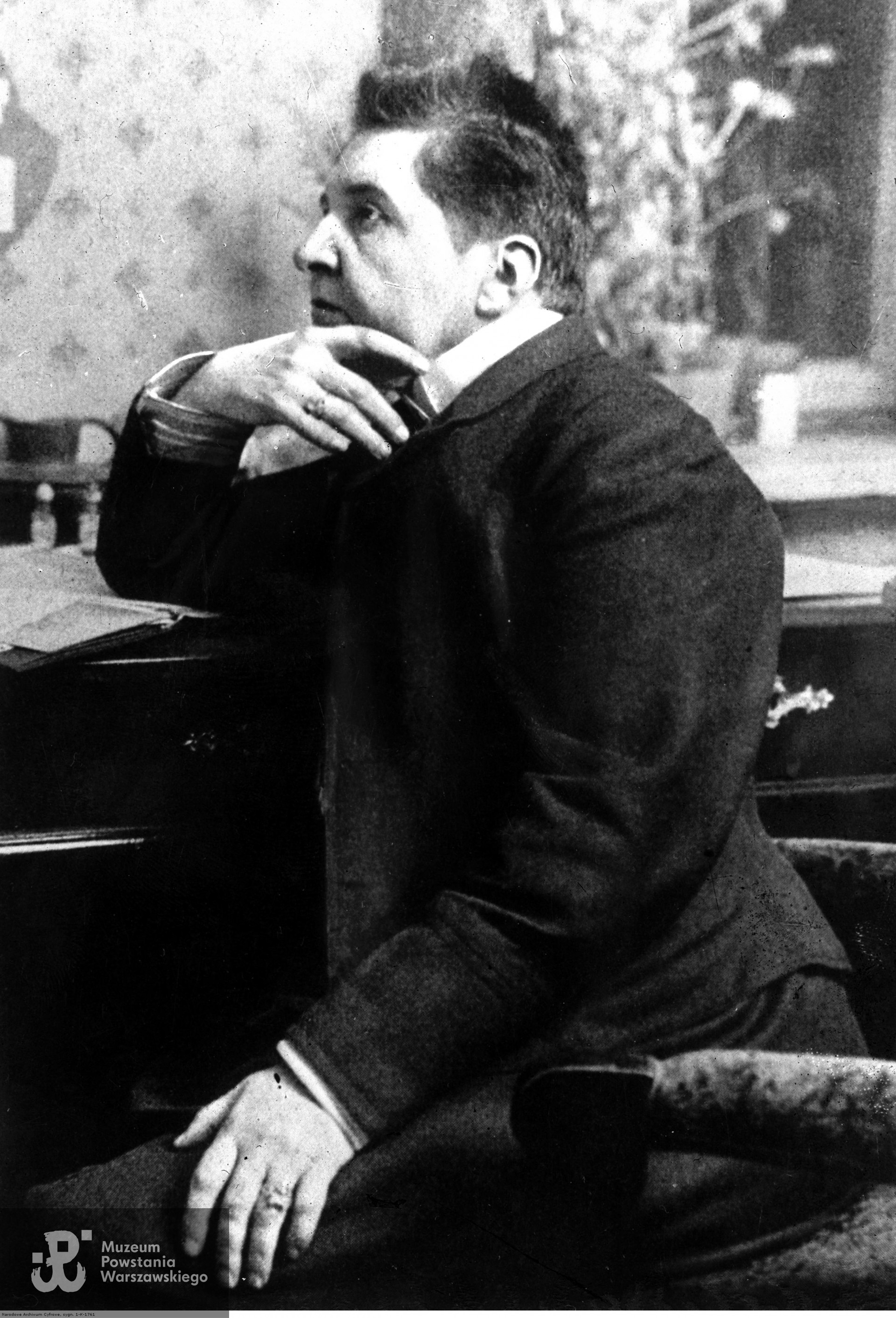 Maria Rodziewiczówna. Fotografia sytuacyjna. Ze zbiorów Narodowego Archiwum Cyfrowego - Koncern Ilustrowany Kurier Codzienny - Archiwum Ilustracji, audiovis.nac.gov.pl