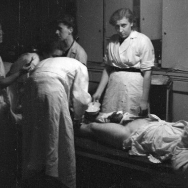 Fotografia z Powstania Warszawskiego autorstwa Eugeniusza Lokajskiego