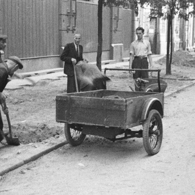 Fotografia z Powstania Warszawskiego autorstwa Eugeniusza Lokajskiego