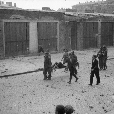 Fotografia z Powstania Warszawskiego autorstwa Eugeniusza Lokajskiego