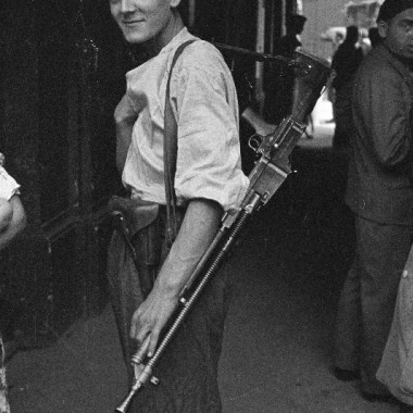 Fotografia z Powstania Warszawskiego autorstwa Eugeniusza Lokajskiego