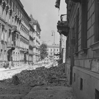 Fotografia z Powstania Warszawskiego autorstwa Eugeniusza Lokajskiego