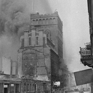 Fotografia z Powstania Warszawskiego autorstwa Eugeniusza Lokajskiego
