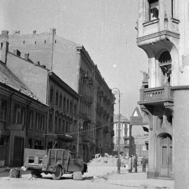 Fotografia z Powstania Warszawskiego autorstwa Eugeniusza Lokajskiego