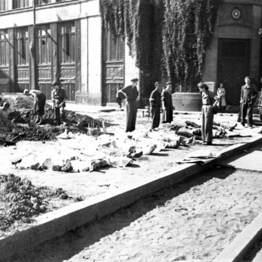 Fotografia z Powstania Warszawskiego autorstwa Joachima Joachimczyka