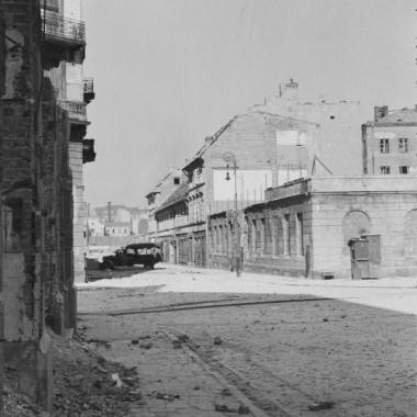 Fotografia z Powstania Warszawskiego autorstwa Eugeniusza Lokajskiego