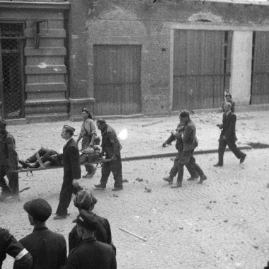 Fotografia z Powstania Warszawskiego autorstwa Eugeniusza Lokajskiego