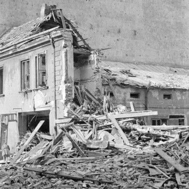 Fotografia z Powstania Warszawskiego autorstwa Eugeniusza Lokajskiego