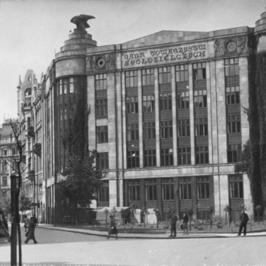 Fotografia Warszawy z okresu okupacji niemieckiej - ruiny zabudowy