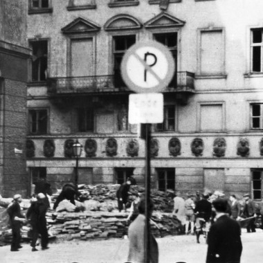 Fotografie z Powstania Warszawskiego autorstwa Józefa Karpińskiego (ojciec ofiarodawcy)