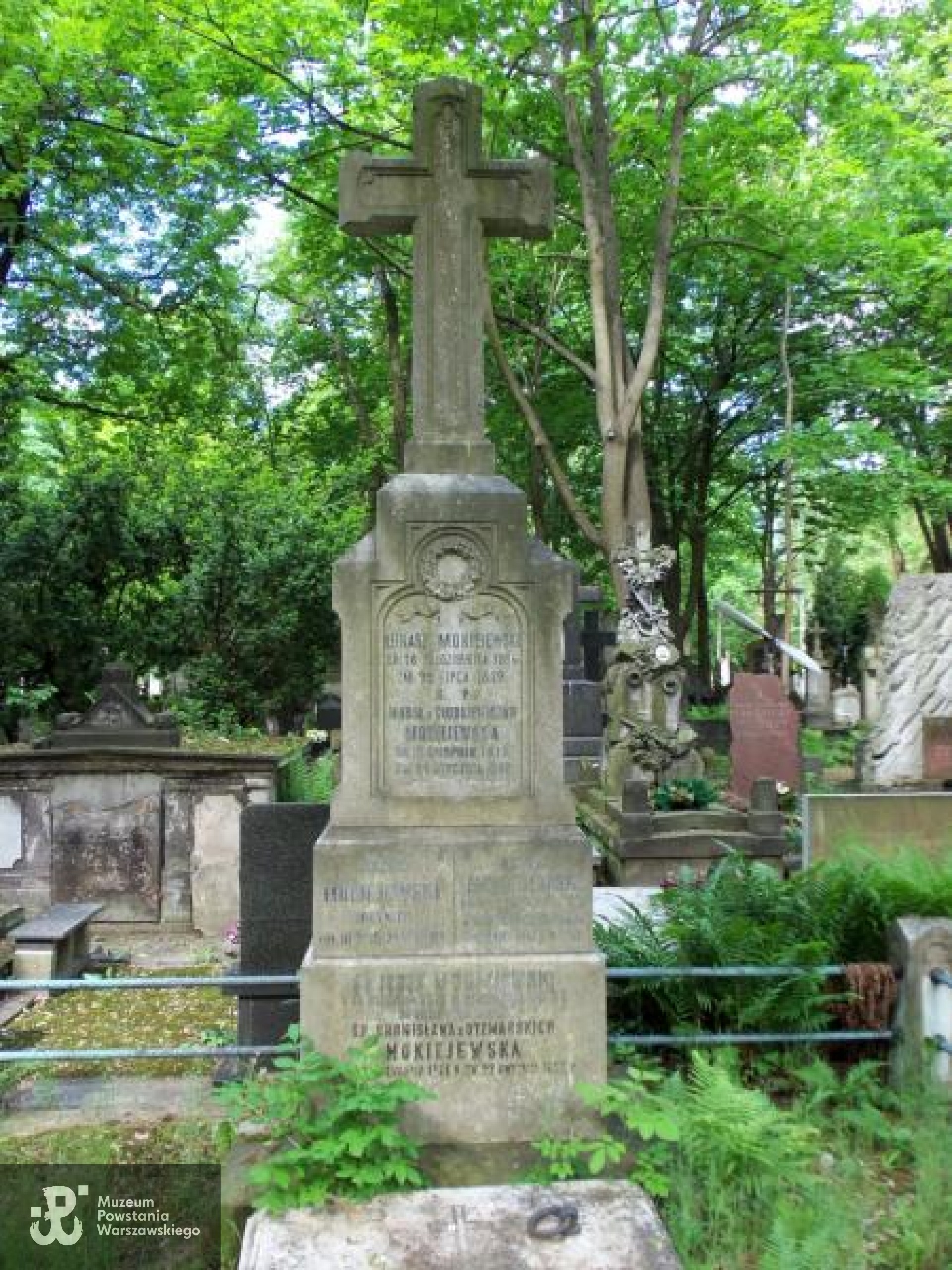 Źródło: https://cmentarze.um.warszawa.pl/pomnik.aspx?pom_id=18234 [dostęp: 09.06.2025].