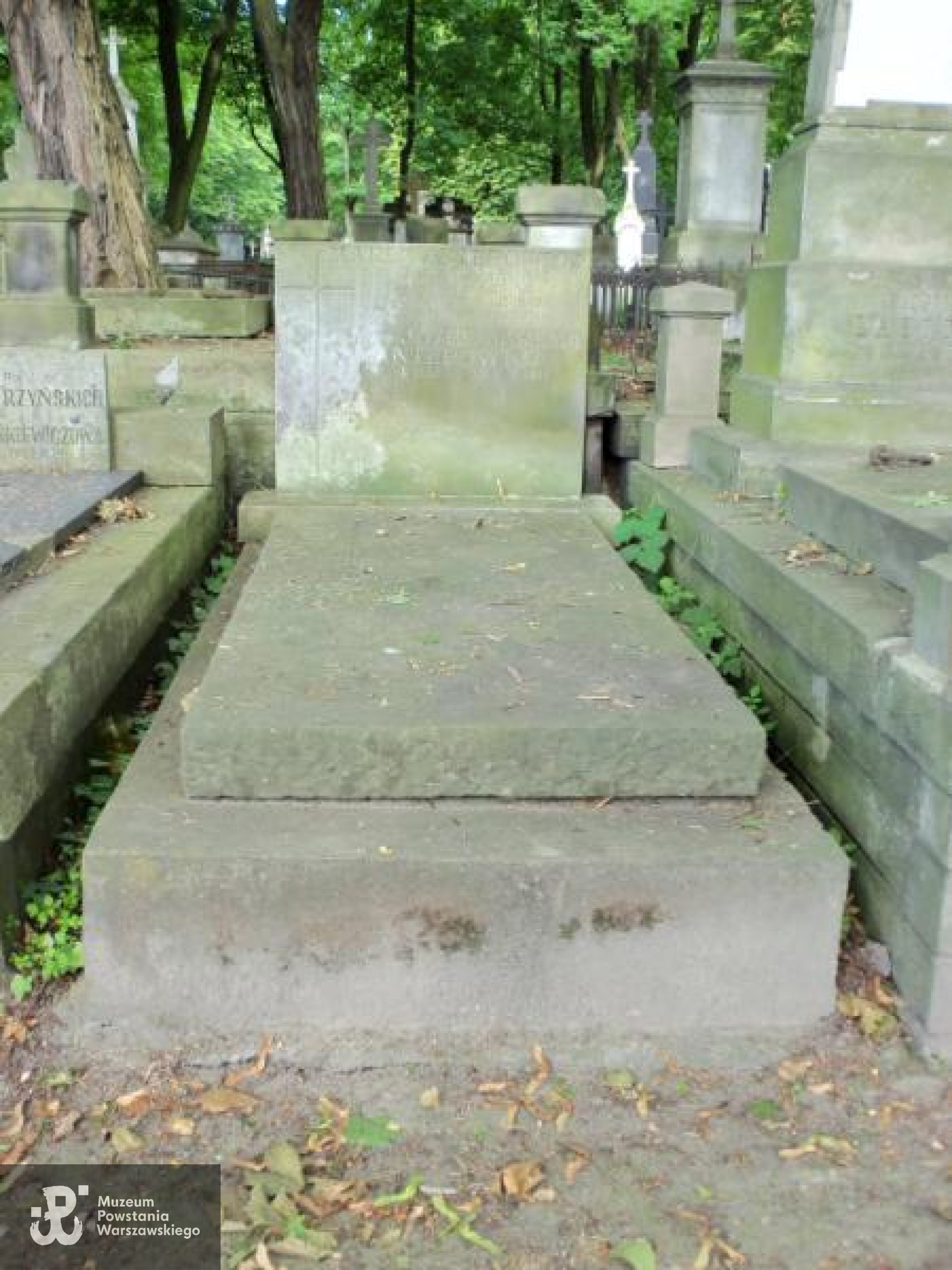 Źródło: https://cmentarze.um.warszawa.pl/pomnik.aspx?pom_id=1331 [dostęp: 15.04.2025].