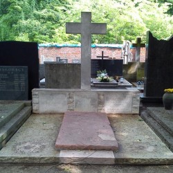 Źródło: https://cmentarze.um.warszawa.pl/pomnik.aspx?pom_id=34107 [dostęp: 23.04.2025].