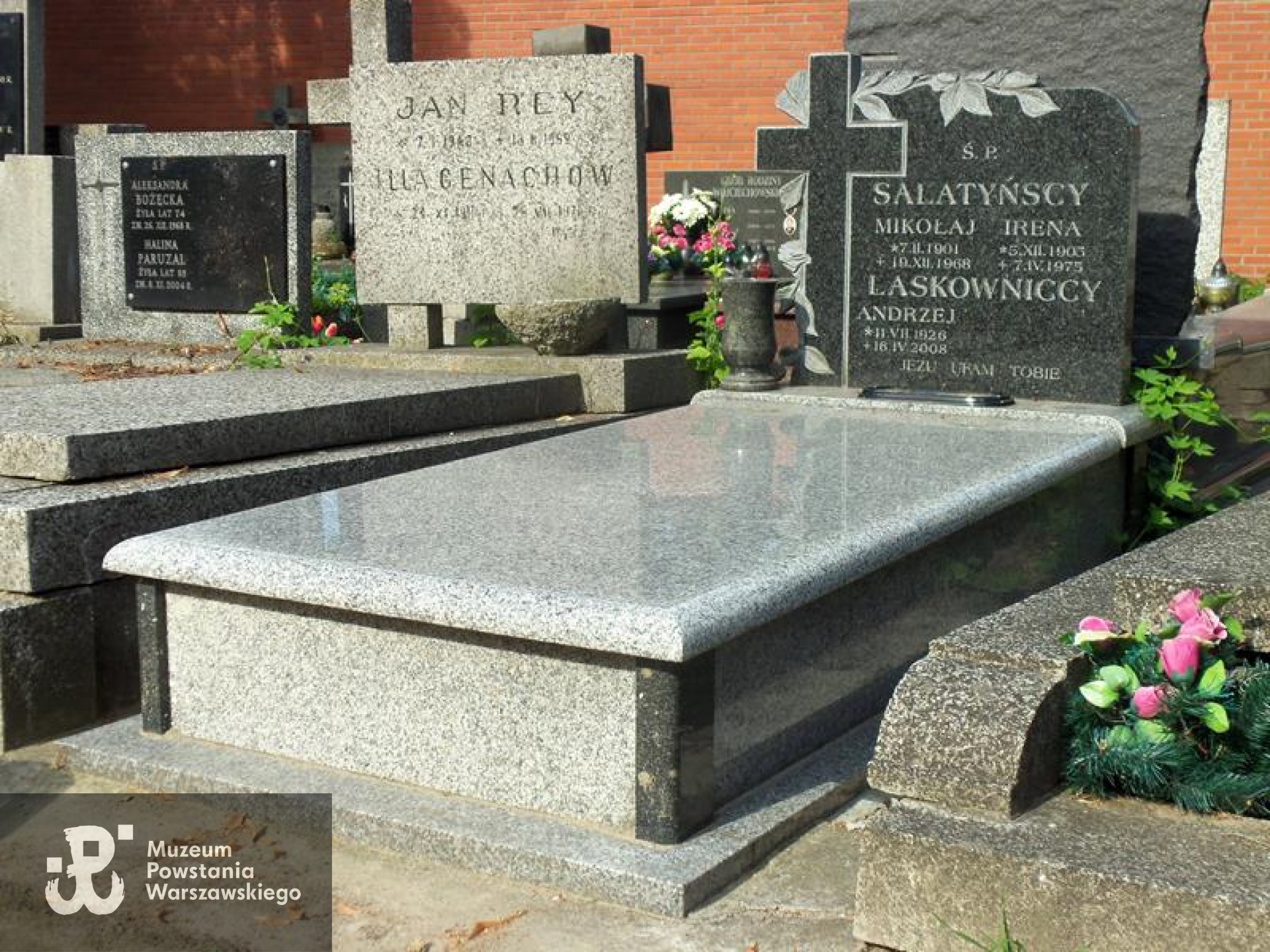 Źródło: https://cmentarze.um.warszawa.pl/pomnik.aspx?pom_id=41228 [dostęp: 9.04.2025].