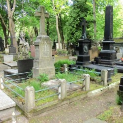 Źródło: https://cmentarze.um.warszawa.pl/pomnik.aspx?pom_id=18234 [dostęp: 09.06.2025].