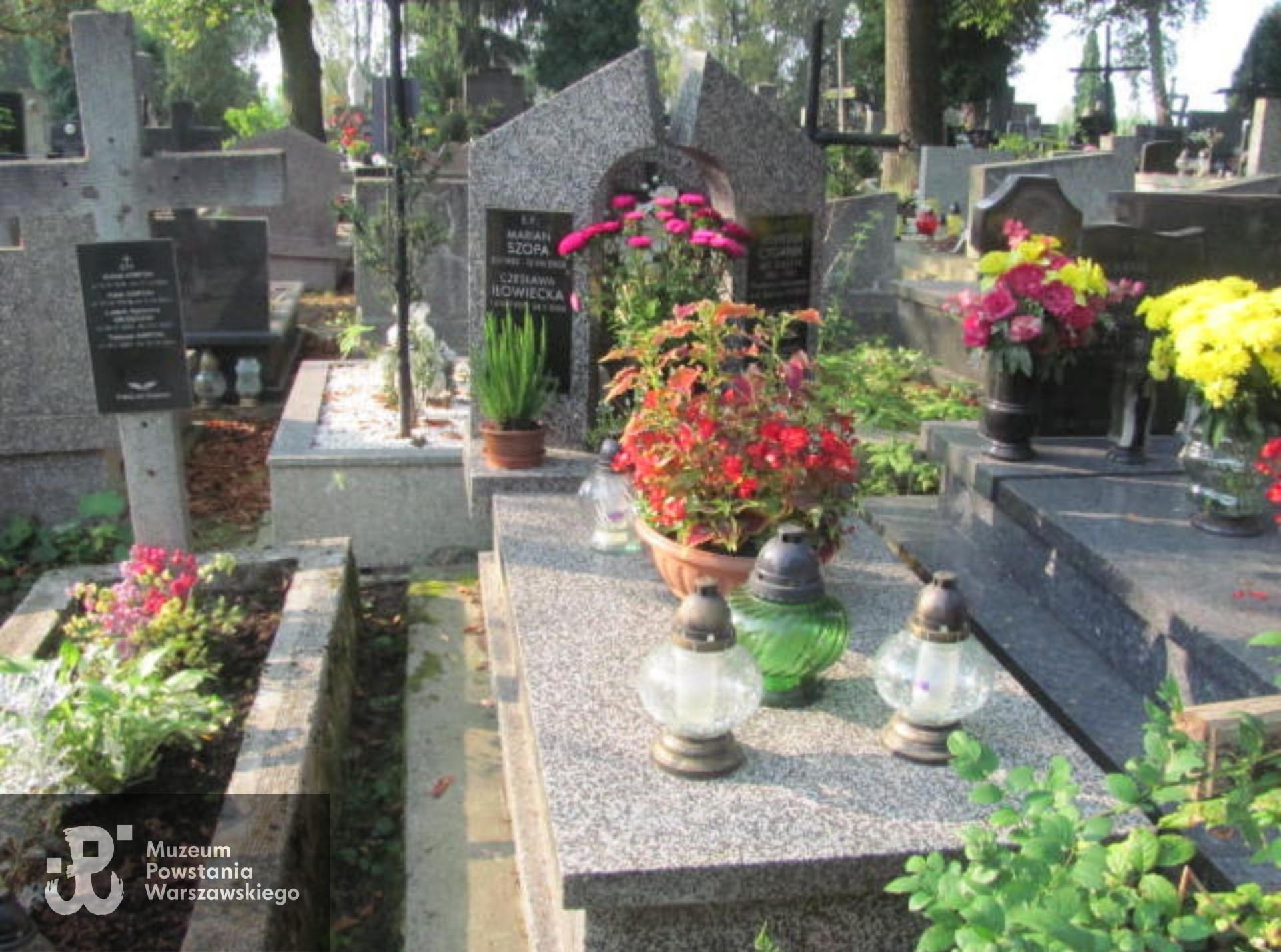 Źródło: https://krakowsalwator.grobonet.com/grobonet/start.php?id=detale&idg=13678&inni=0&cinki=0 [dostęp: 15.09.2025].