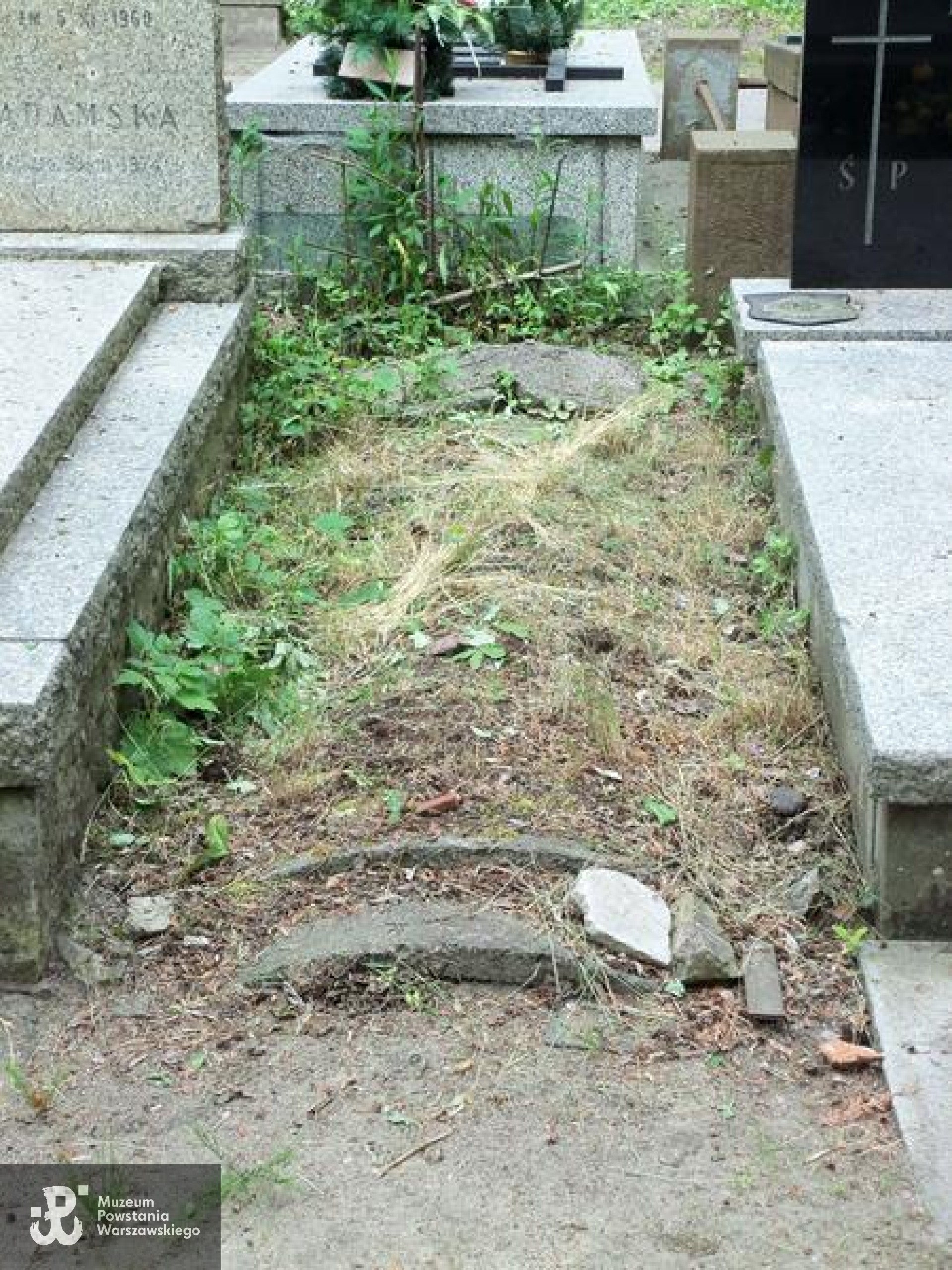 Źródło: https://cmentarze.um.warszawa.pl/pomnik.aspx?pom_id=33105 [dostęp: 6.10.2025].