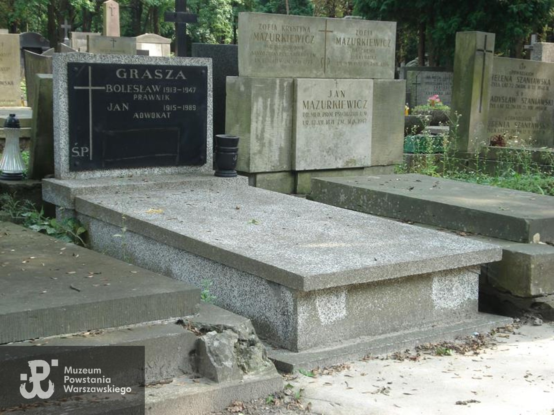 Źródło: https://cmentarze.um.warszawa.pl/pomnik.aspx?pom_id=47089 [dostęp: 16.04.2026].