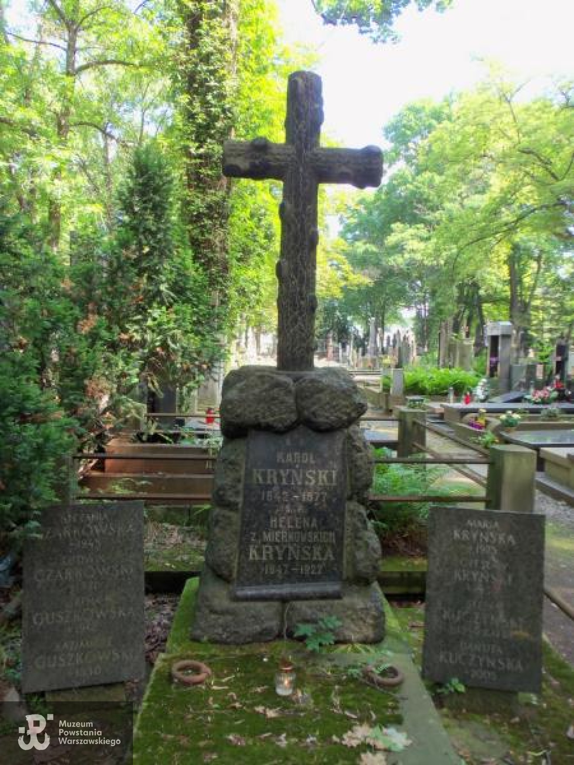 Źródło: https://cmentarze.um.warszawa.pl/pomnik.aspx?pom_id=17245 [dostęp: 23.04.2025].