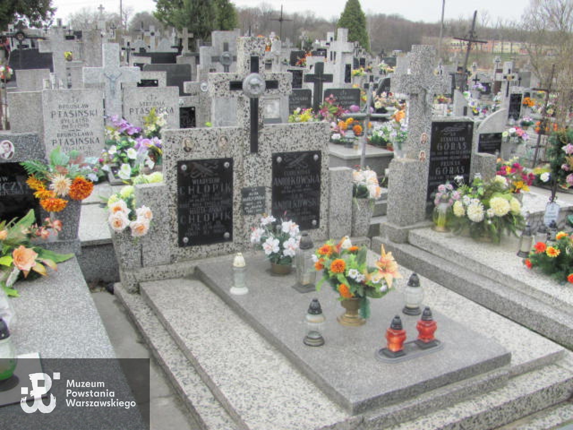 Źródło: https://minskparafialny.grobonet.com/grobonet/start.php?id=detale&idg=9662 [dostęp: 15.04.2025].