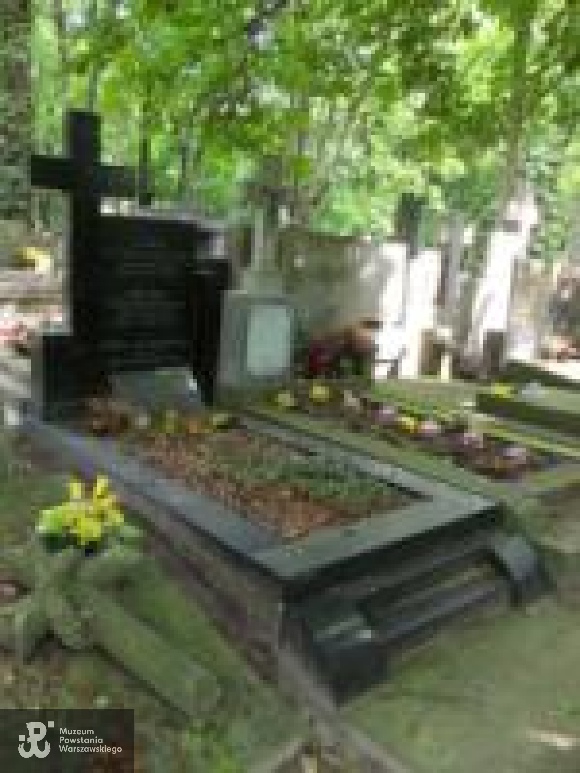 Źródło: https://cmentarze.um.warszawa.pl/pomnik.aspx?pom_id=17361 [dostęp: 10.04.2025].