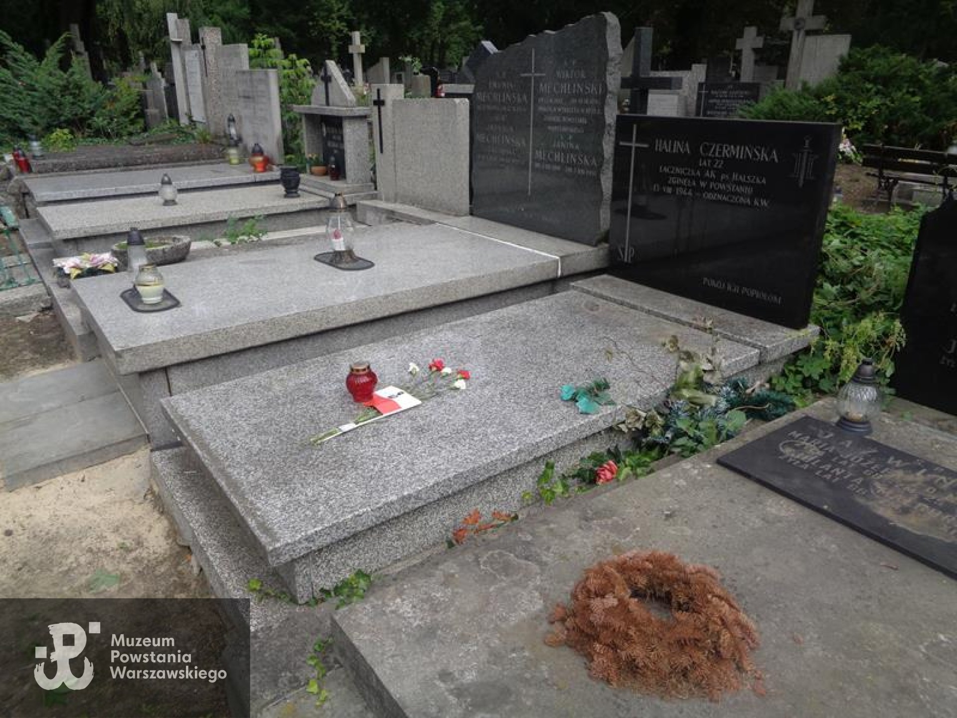 Źródło: https://cmentarze.um.warszawa.pl/pomnik.aspx?pom_id=51998 [dostęp: 9.04.2025].