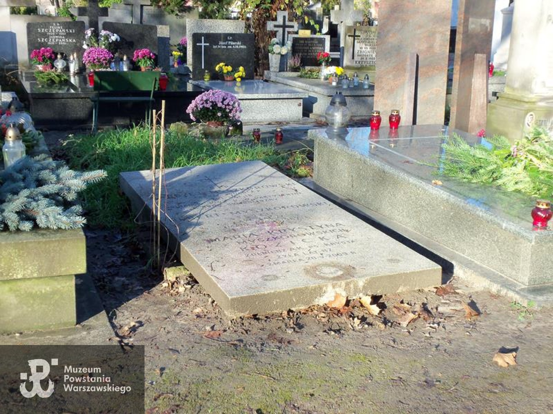 Źródło: https://cmentarze.um.warszawa.pl/pomnik.aspx?pom_id=29639 [dostęp: 23.04.2025].