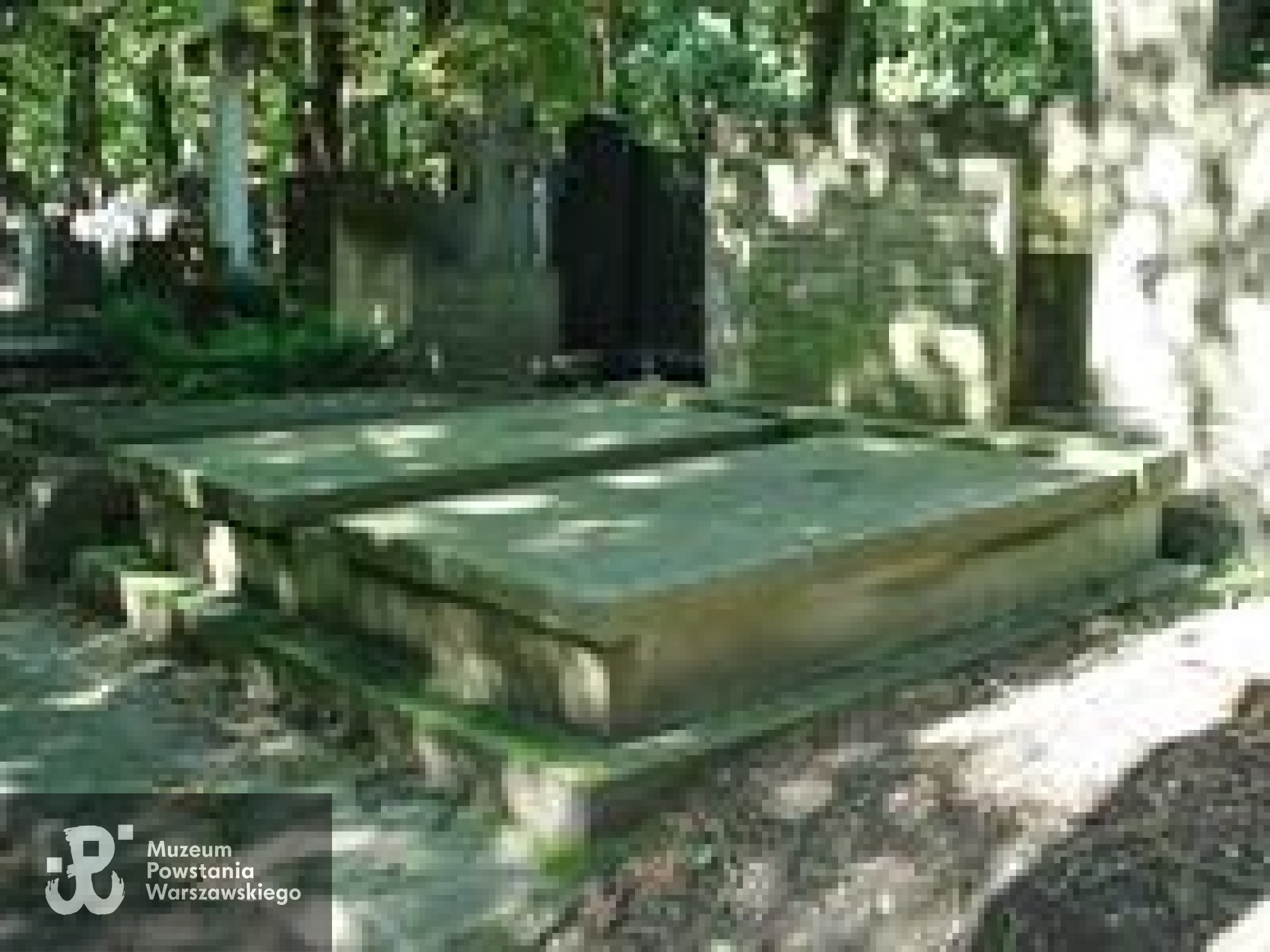 Źródło: https://cmentarze.um.warszawa.pl/pomnik.aspx?pom_id=45377 [dostęp: 10.04.2025].