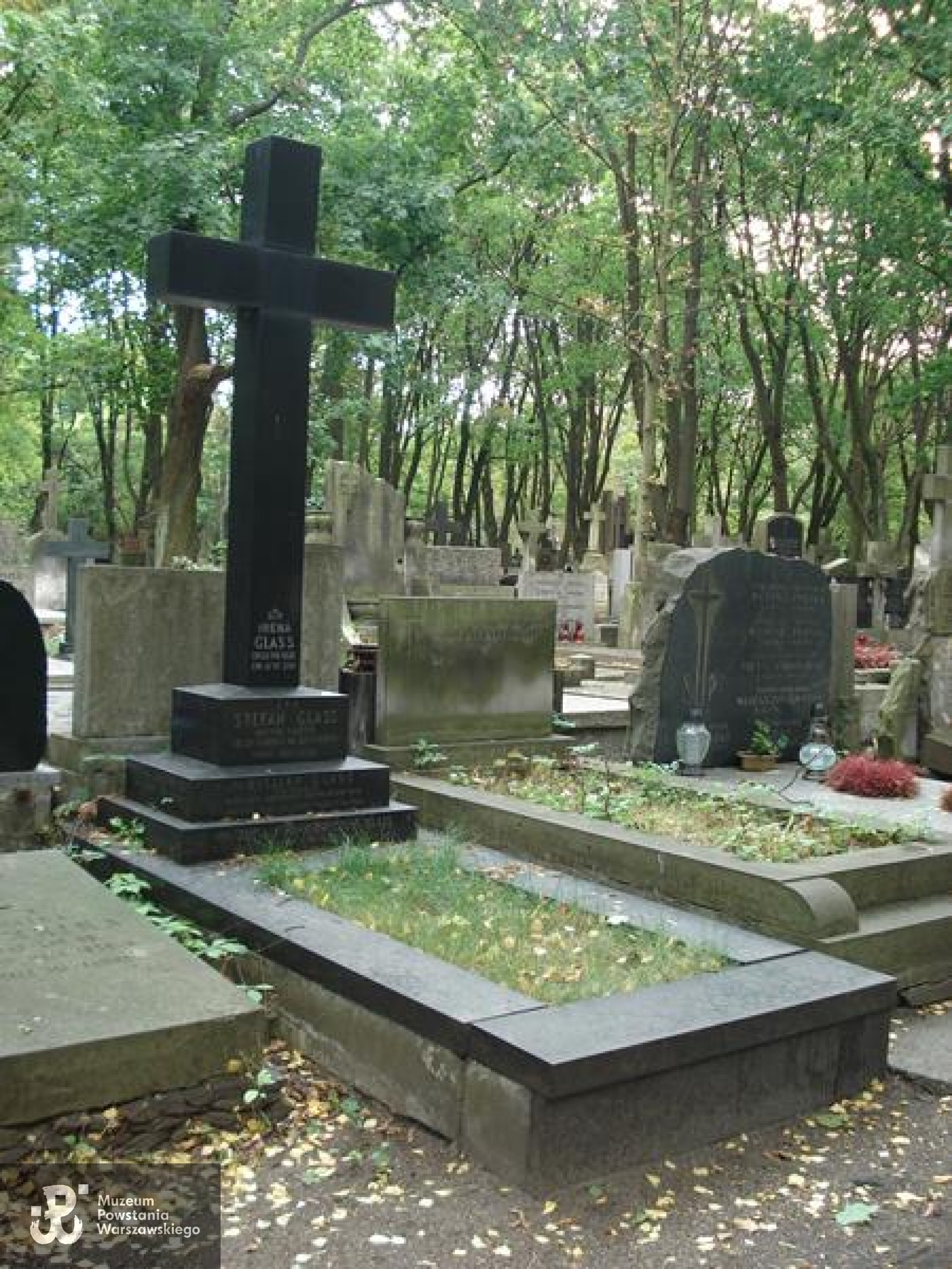 Źródło: https://cmentarze.um.warszawa.pl/pomnik.aspx?pom_id=35675 [dostęp: 18.03.2026].