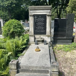 Źródło: VIII Liceum Ogólnokształcące im. Władysława IV w Warszawie.