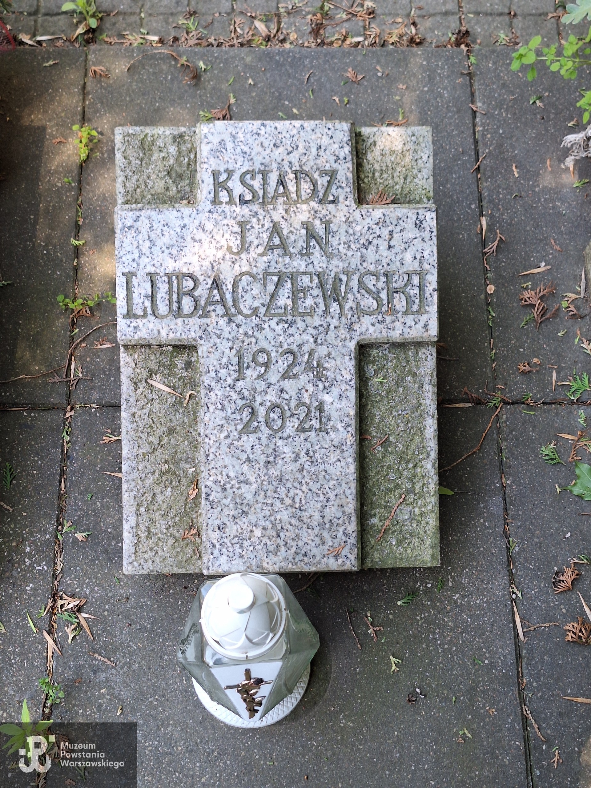Źródło: VIII Liceum Ogólnokształcące im. Władysława IV w Warszawie.