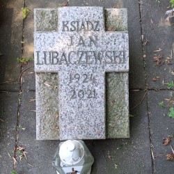 Źródło: VIII Liceum Ogólnokształcące im. Władysława IV w Warszawie.
