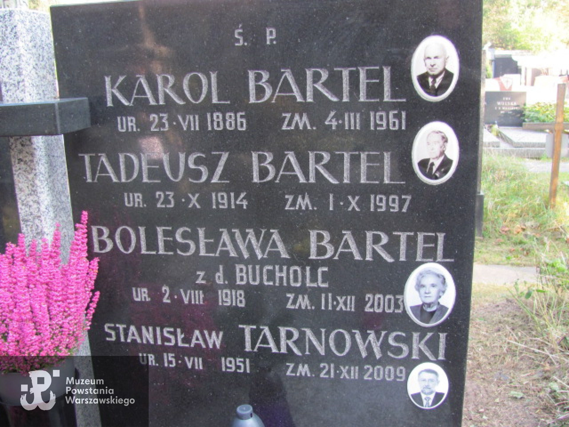 Źródło: https://wawamlynarska.grobonet.com/grobonet/start.php?id=detale&idg=2890&inni=0&cinki=0 [dostęp: 16.05.2025].