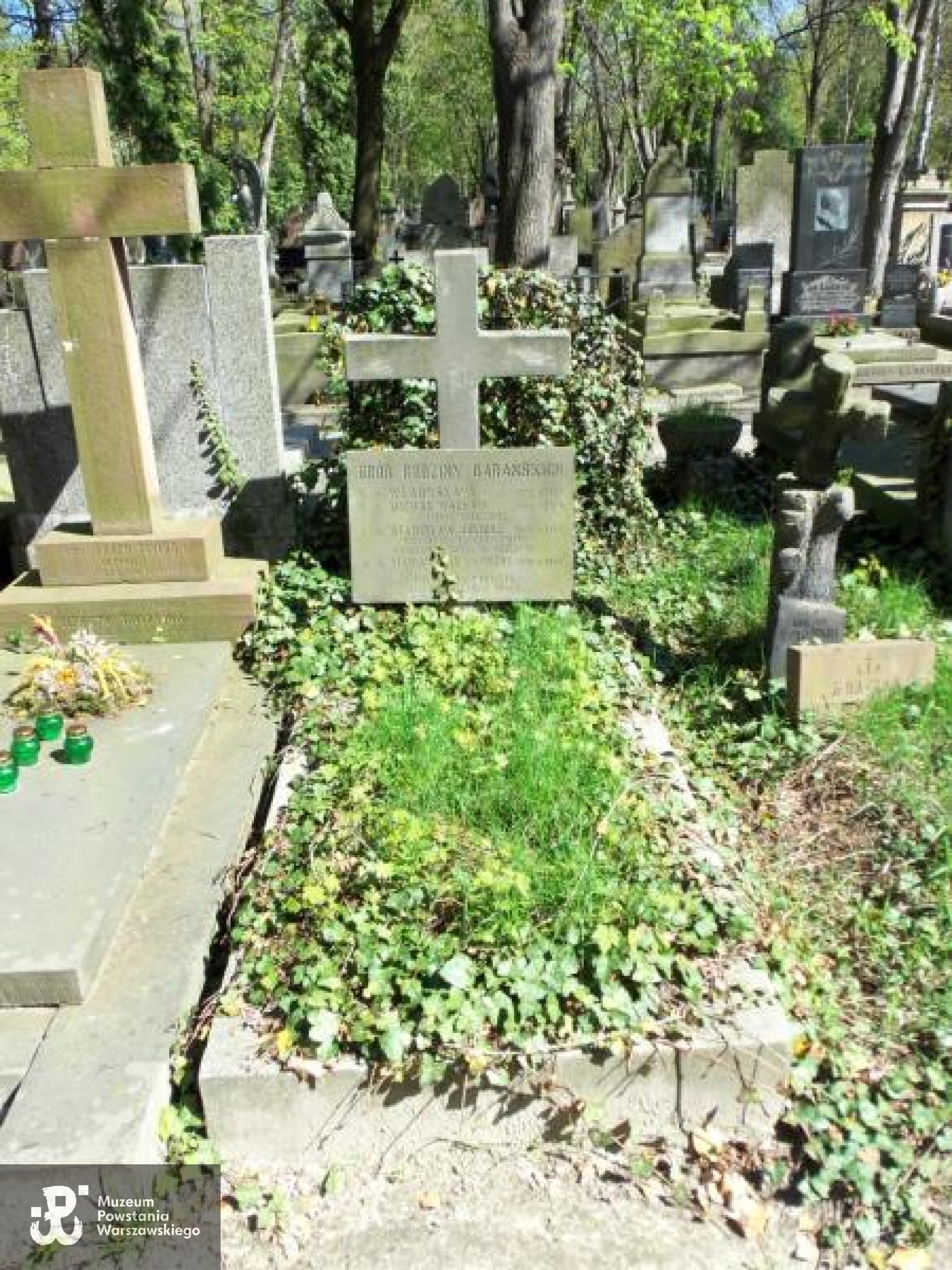 Źródło: https://cmentarze.um.warszawa.pl/pomnik.aspx?pom_id=15945 [dostęp: 12.05.2025].