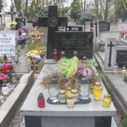 Źródło: https://pruszkowparafialny.grobonet.com/grobonet/start.php?id=detale&idg=14720 [dostęp: 08.09.2025].