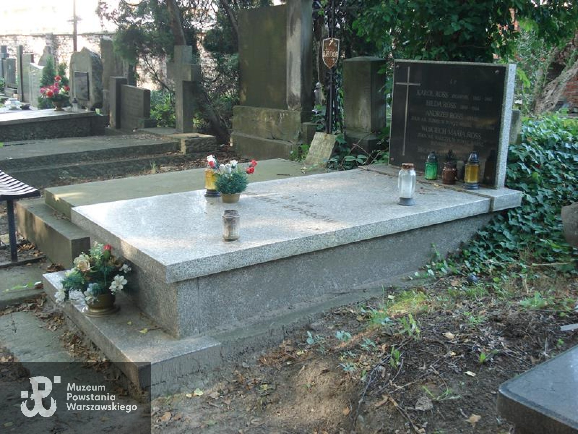 Źródło: https://cmentarze.um.warszawa.pl/pomnik.aspx?pom_id=66679 [dostęp: 10.04.2025].