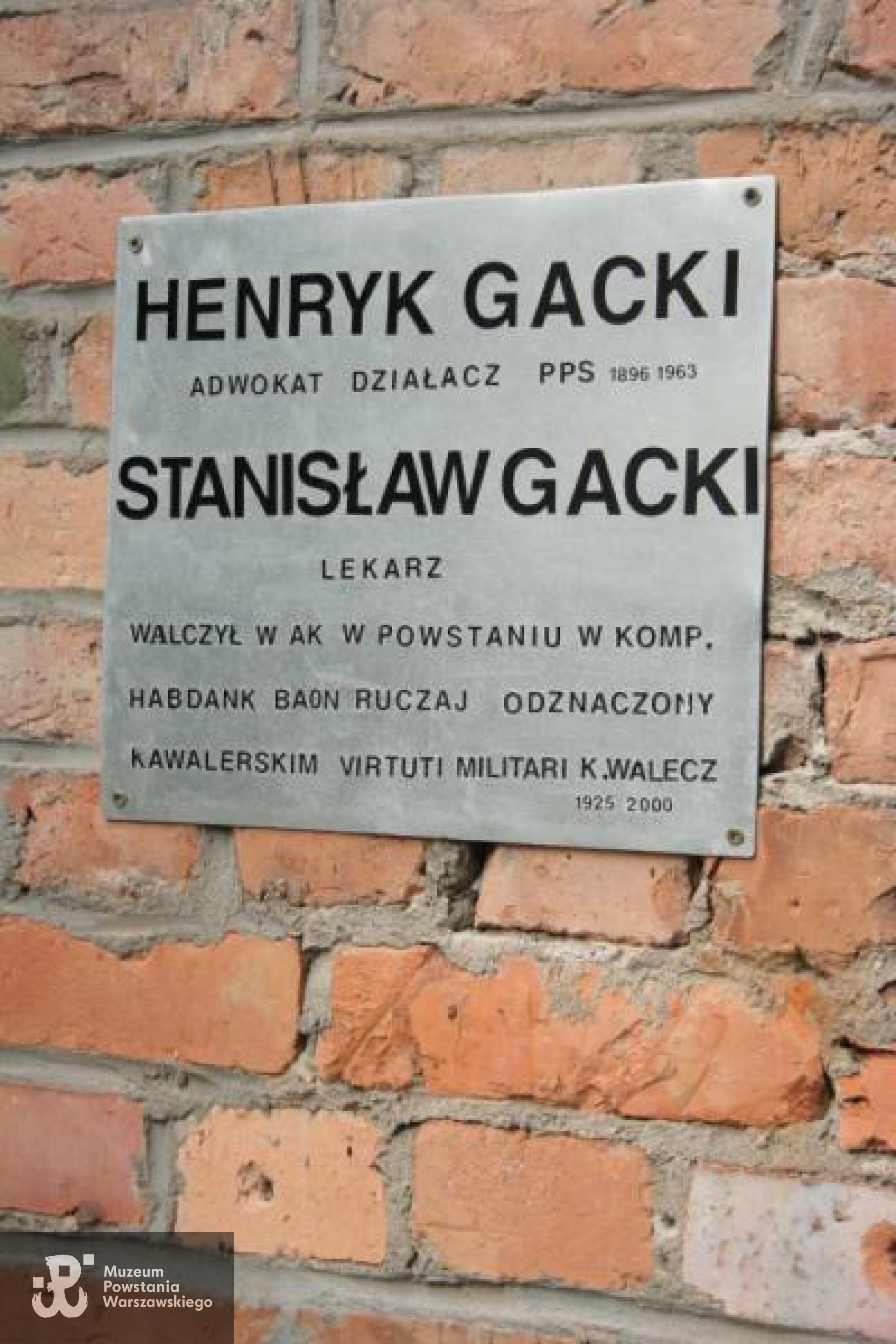 Źródło: https://cmentarze.um.warszawa.pl/pomnik.aspx?pom_id=3792 [dostęp: 4.02.2026].