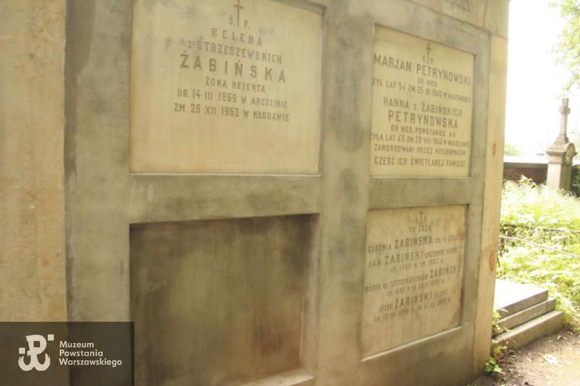 Źródło: https://cmentarze.um.warszawa.pl/pomnik.aspx?pom_id=2968 [dostęp: 10.04.2025].