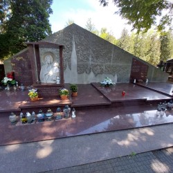 Źródło: VIII Liceum Ogólnokształcące im. Władysława IV w Warszawie.