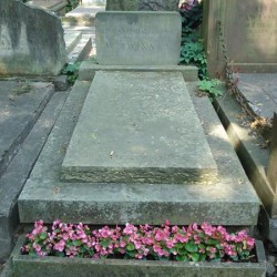 Źródło: https://cmentarze.um.warszawa.pl/pomnik.aspx?pom_id=36652 [dostęp: 13.01.2026].