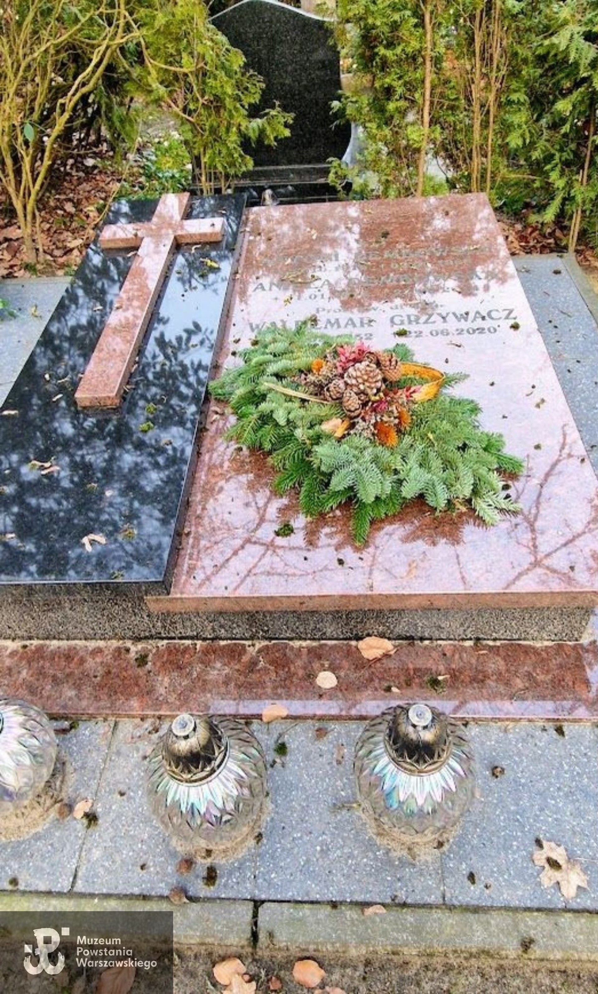Źródło: https://www.findagrave.com/memorial/266725986/antoni-dembowski [dostęp: 09.10.2025].
