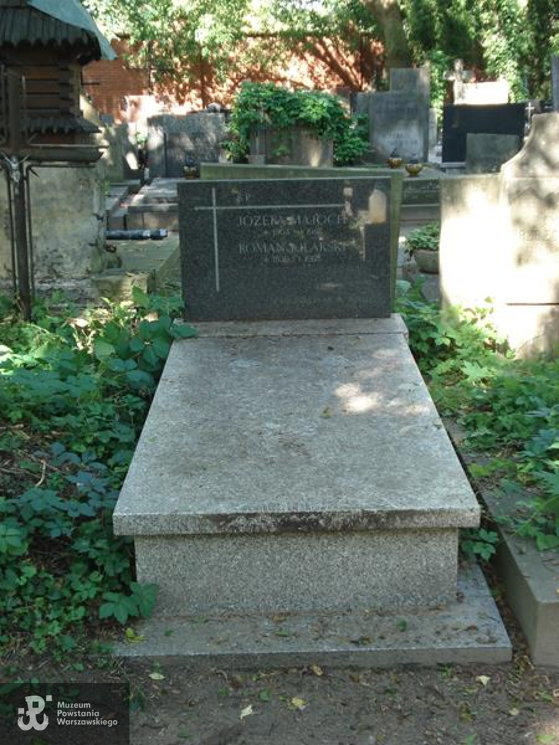Źródło: https://cmentarze.um.warszawa.pl/pomnik.aspx?pom_id=45190 [dostęp: 16.10.2025].