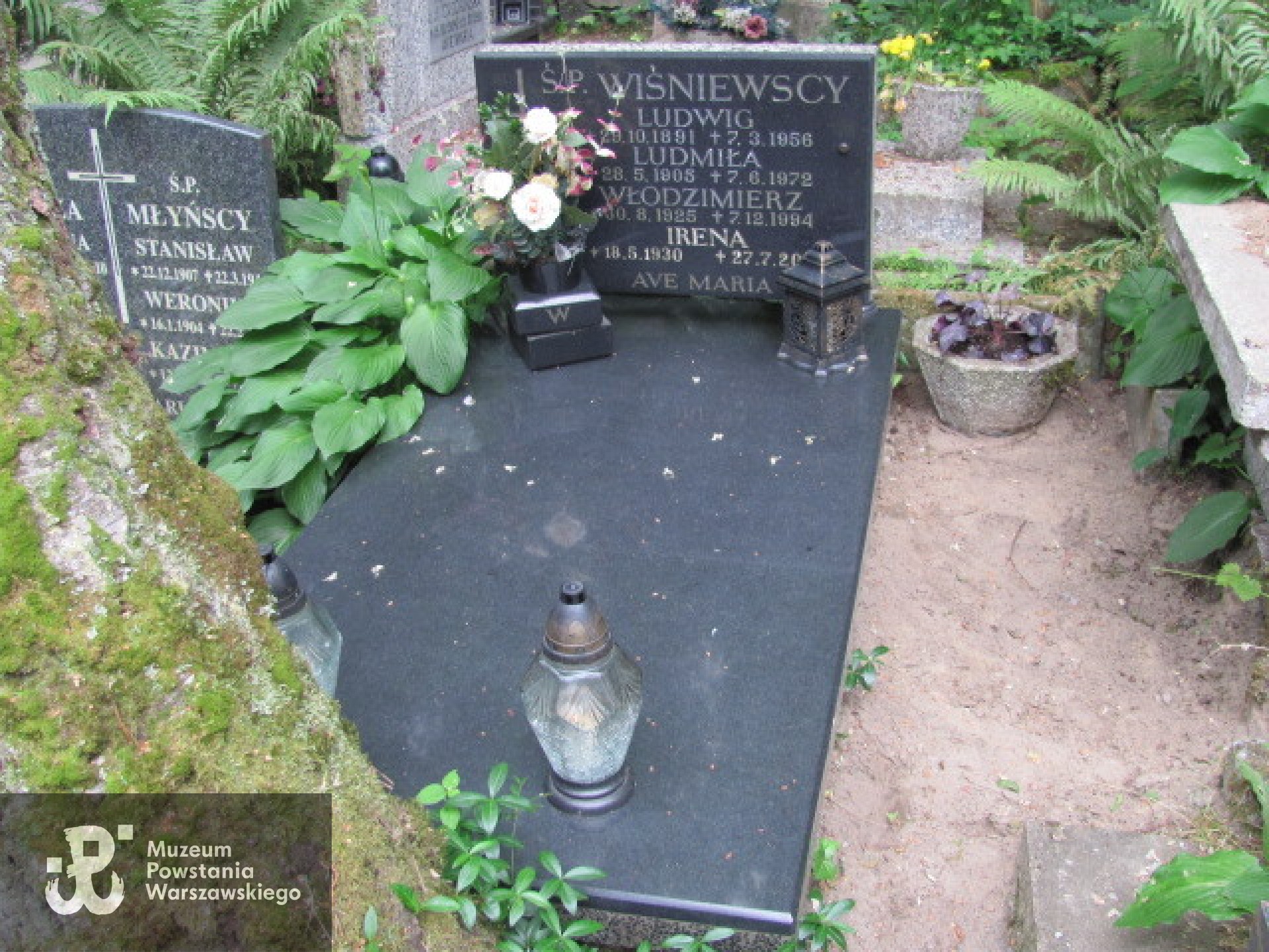 Źródło: https://grobonet.com/p/sopotparafialny/5866/wlodzimierz-wisniewski-1925-sopot-parafialny [dostęp: 12.09.2025].