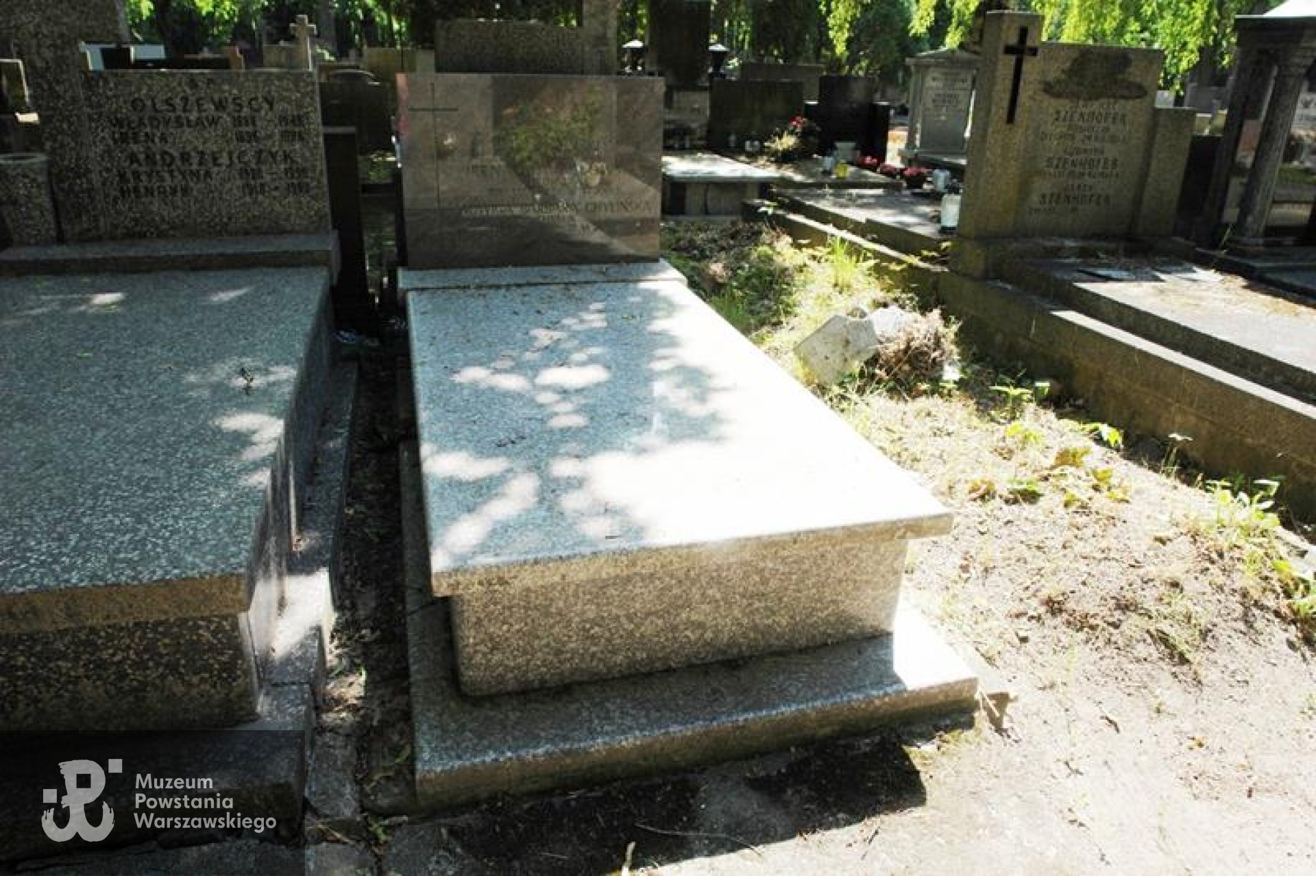Źródło: https://cmentarze.um.warszawa.pl/pomnik.aspx?pom_id=36088 [dostęp: 9.04.2025].