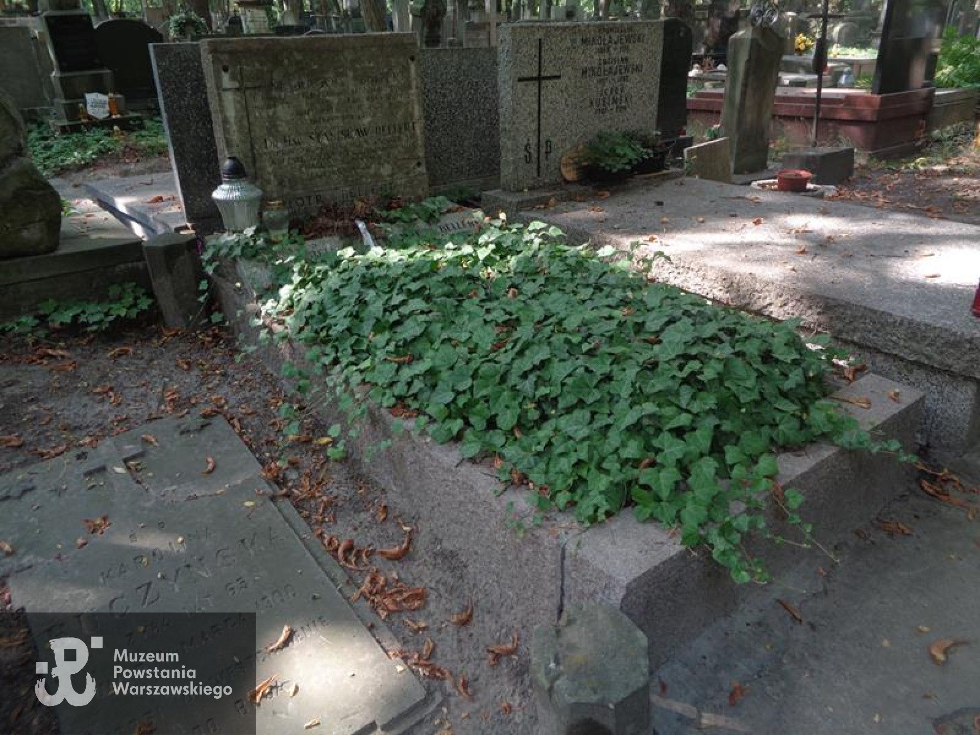 Źródło: https://cmentarze.um.warszawa.pl/pomnik.aspx?pom_id=52580 [dostęp: 16.05.2025].