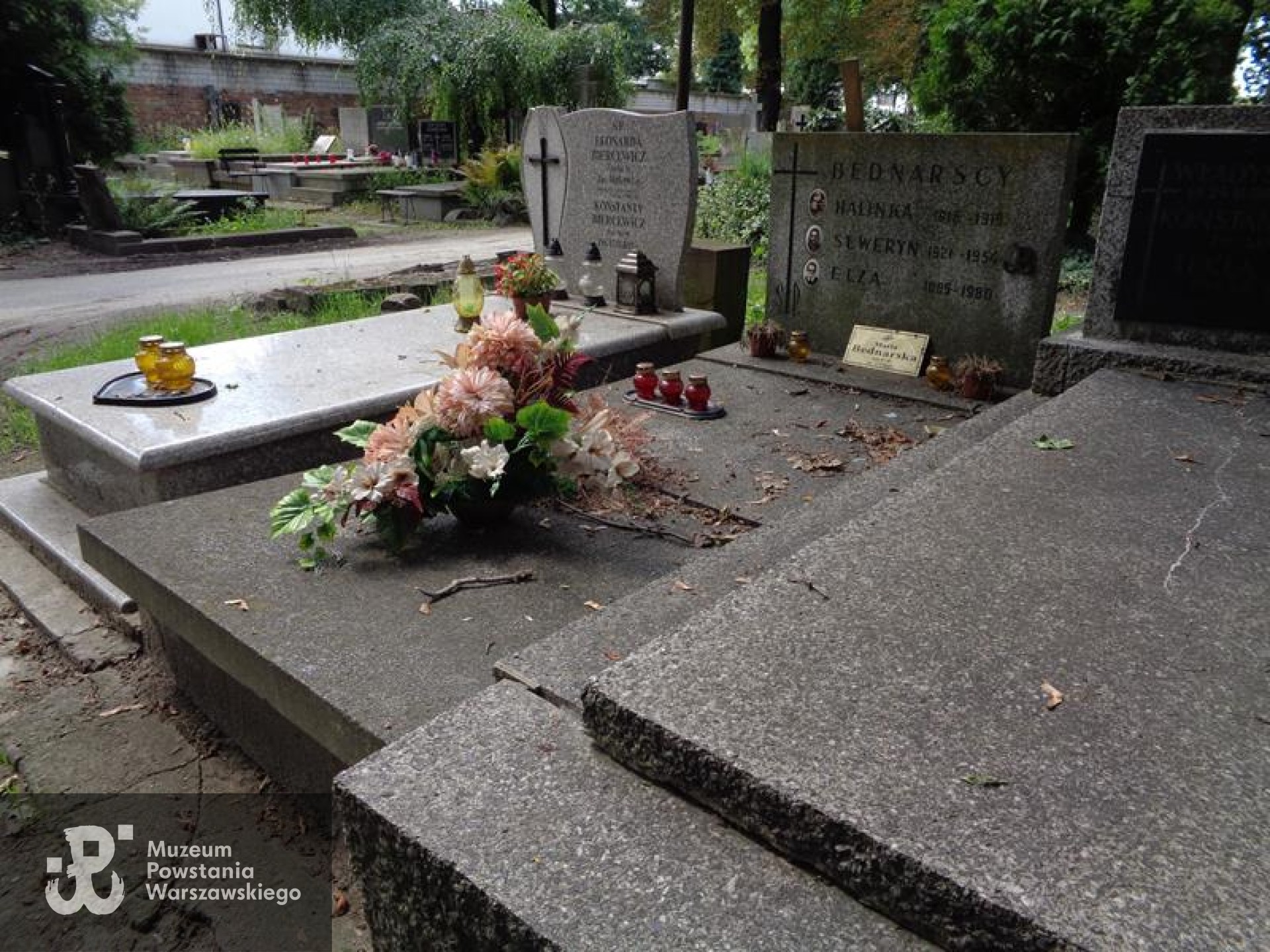 Źródło: https://cmentarze.um.warszawa.pl/pomnik.aspx?pom_id=66097 [dostęp: 16.05.2025].